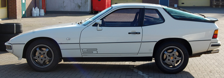 Porsche 924S RR