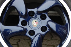 17" Lapis Blue & Polished Outer Rim alloy wheel